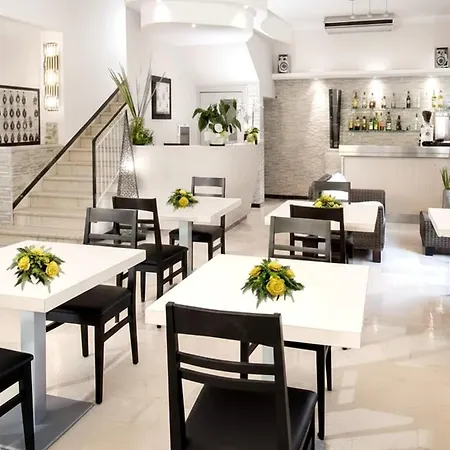 Hotel Ferrara