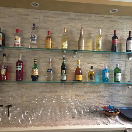 ホテル Ferrara カットーリカ