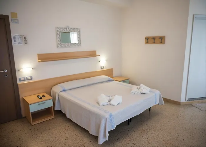 Ferrara ホテル 3*