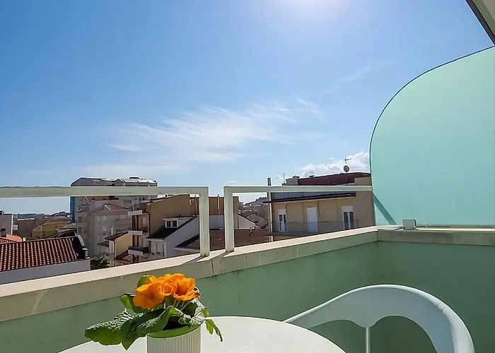 Ferrara 3* カットーリカ